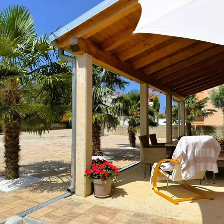 Апартаменты Apartments Primo - Pula