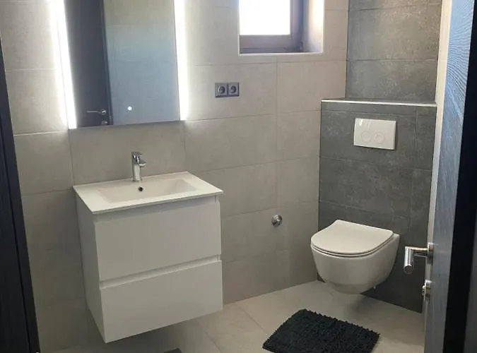 아파트 Primo - 풀라