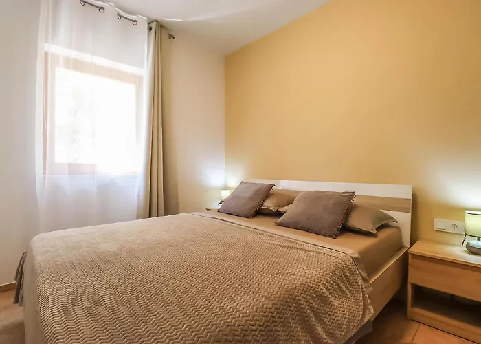 아파트 Primo - 풀라